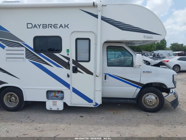 Ford E-350 Cutaway 2021 1FDWE3FN7MDC01615 Image 13