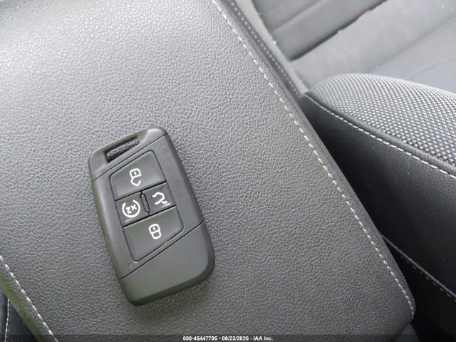 Продаж на аукціоні авто 2025 Volkswagen Taos 1.5t Se Black, vin: 3VV3C7B23SM064398, номер лоту: 45447795