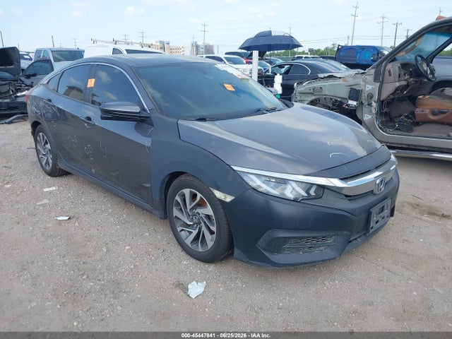 45447841 :رقم المزاد ، 19XFC2F79HE004021 vin ، 2017 Honda Civic Ex مزاد بيع