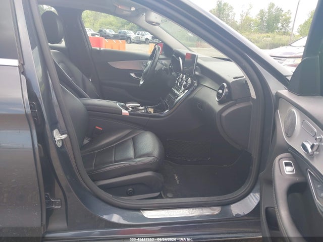 45447852 :رقم المزاد ، 55SWF4KB5GU102855 vin ، 2016 Mercedes-benz C 300 4matic مزاد بيع