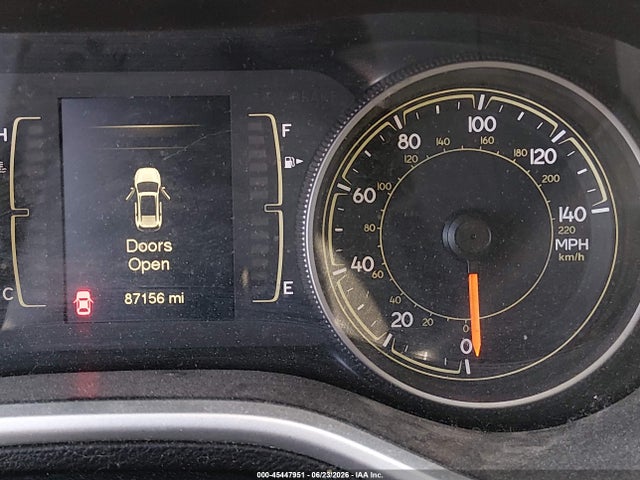 Продажа на аукционе авто 2018 Jeep Cherokee Latitude Fwd, vin: 1C4PJLCB6JD590547, номер лота: 45447951