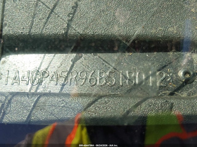 45447964 :رقم المزاد ، 1A4GP45R96B518012 vin ، 2006 Chrysler Town & Country مزاد بيع