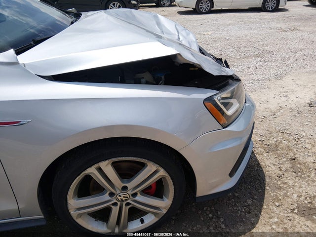 2016 Volkswagen Jetta 2.0t Gli Sel მანქანა იყიდება აუქციონზე, vin: 3VW4T7AJ2GM233777, აუქციონის ნომერი: 45448067