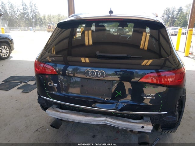 Audi Q5 2.0t Premium 2017 WA1M2AFP7HA049864 Image 17