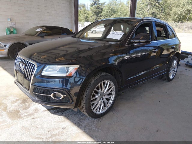 Audi Q5 2.0t Premium 2017 WA1M2AFP7HA049864 Image 2