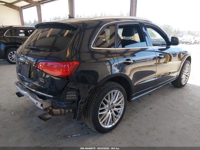 Audi Q5 2.0t Premium 2017 WA1M2AFP7HA049864 Image 4