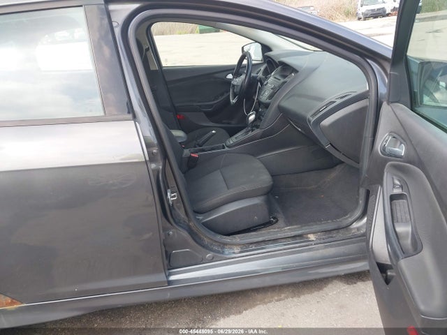 Продаж на аукціоні авто 2015 Ford Focus Se, vin: 1FADP3K27FL239037, номер лоту: 45448095