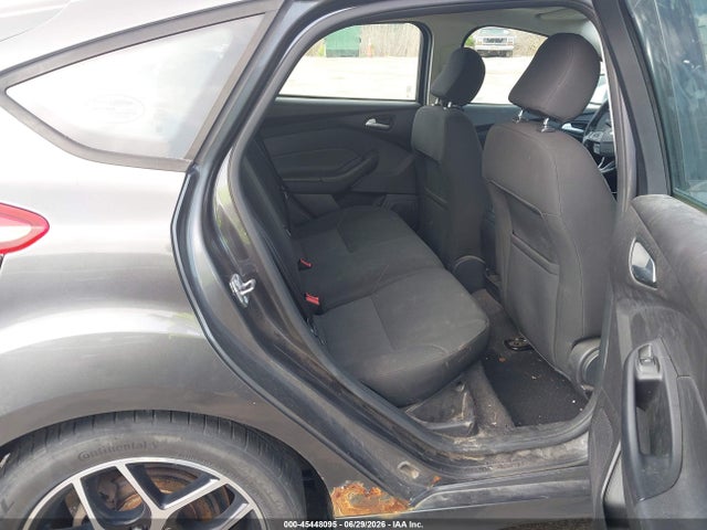 Продажа на аукционе авто 2015 Ford Focus Se, vin: 1FADP3K27FL239037, номер лота: 45448095