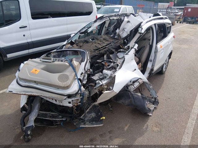 1FMCU0JX8FUC20383 Ford Escape Titanium