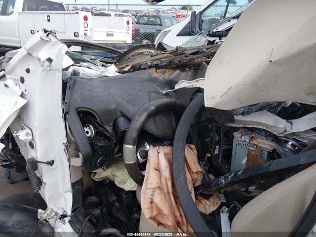 1FMCU0JX8FUC20383 Ford Escape Titanium