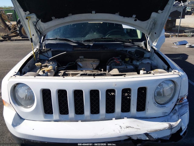 1C4NJPBA8GD588945 Jeep Patriot Sport