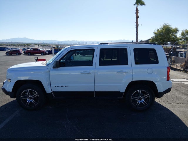 1C4NJPBA8GD588945 Jeep Patriot Sport