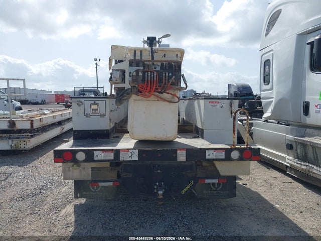 1FDUF5HY3KDA18443 Ford F-550 Chassis Xl/xlt
