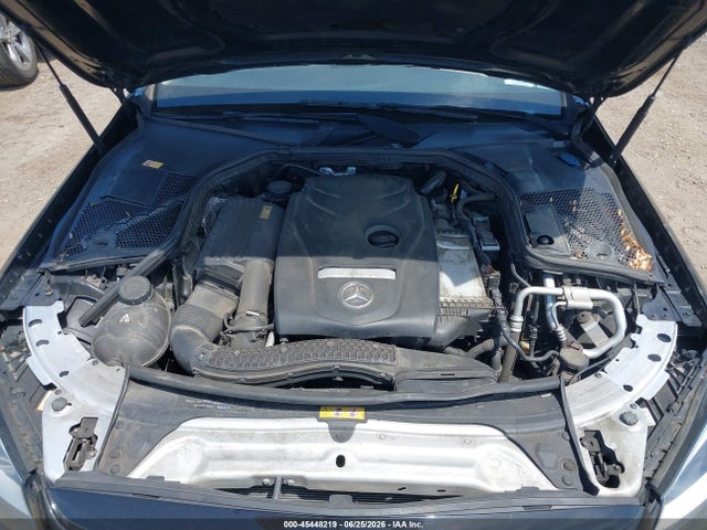2016 Mercedes-benz C 300 4matic მანქანა იყიდება აუქციონზე, vin: 55SWF4KB5GU102354, აუქციონის ნომერი: 45448219