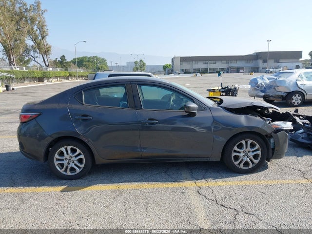 3MYDLBYV5HY186867 Toyota YARIS IA