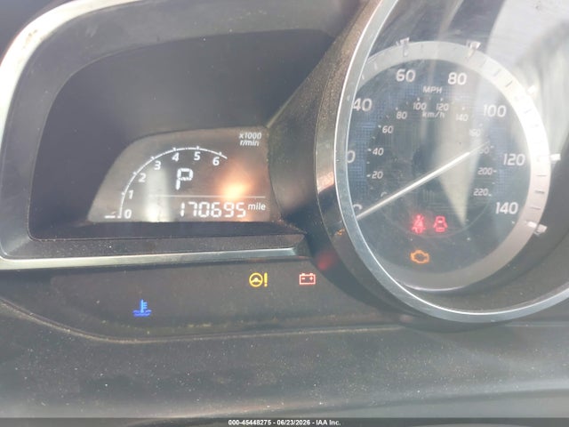 3MYDLBYV5HY186867 Toyota YARIS IA