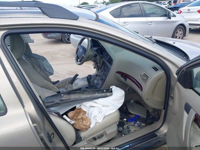 Продажа на аукционе авто 2004 Volvo V70 2.5t Awd, vin: YV1SJ59H242429172, номер лота: 45448328