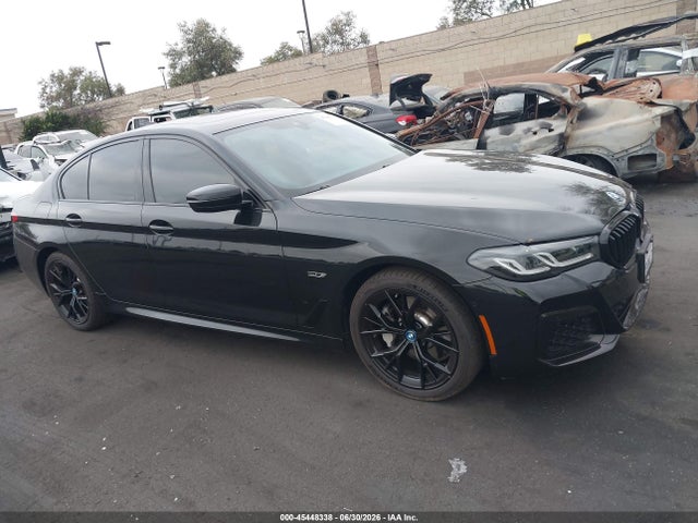 WBA13AG00NCK12102 BMW 530e