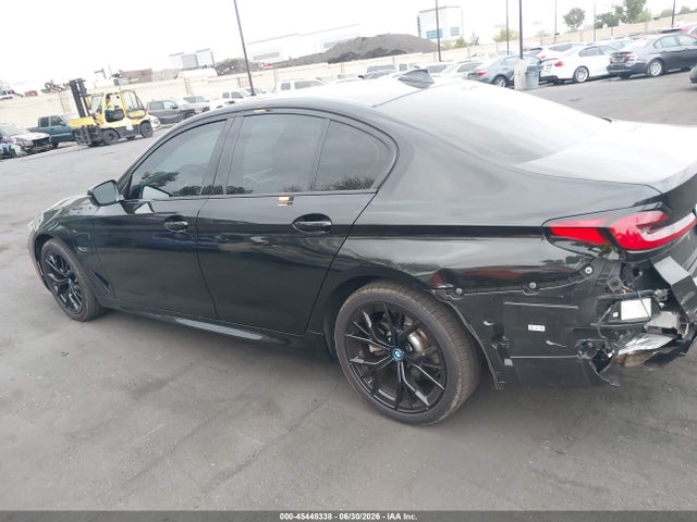 WBA13AG00NCK12102 BMW 530e