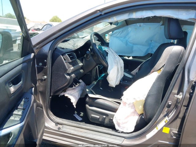4T1BF1FK8GU256665 Toyota CAMRY SE