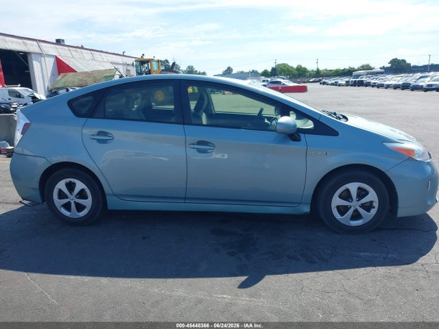 JTDKN3DU7F1892520 Toyota Prius Three