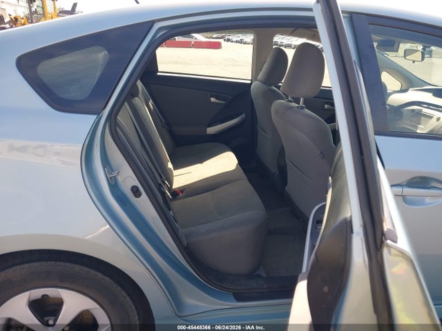 JTDKN3DU7F1892520 Toyota Prius Three