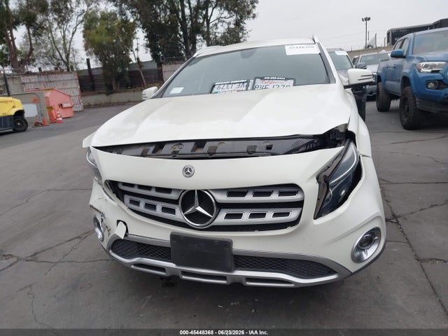 Mercedes-Benz GLA 250 2018 WDCTG4EB3JJ467221 Image 12