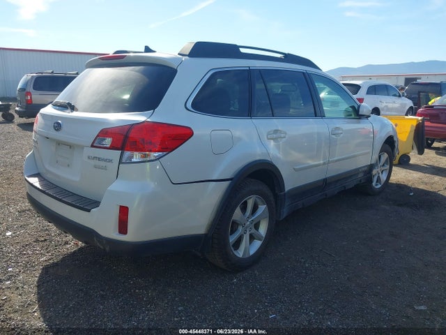Auction sale of the 2014 Subaru Outback 2.5i Limited, vin: 4S4BRBLC1E3281632, lot number: 45448371