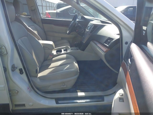 Subaru Outback 2.5i Limited 2014 4S4BRBLC1E3281632 Image 5