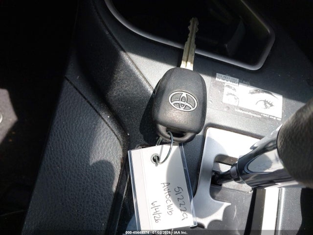 Toyota Rav4 Xle 2017 JTMWFREV3HJ140504 Image 11