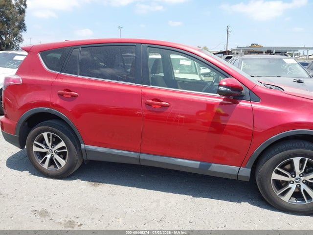 Toyota Rav4 Xle 2017 JTMWFREV3HJ140504 Image 14