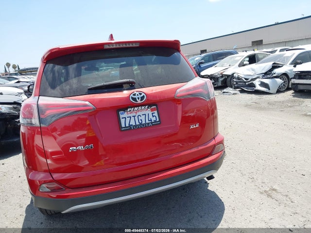 Toyota Rav4 Xle 2017 JTMWFREV3HJ140504 Image 17