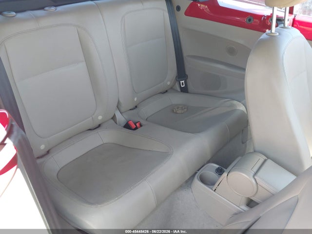 45448426 :رقم المزاد ، 3VW5X7AT6EM800547 vin ، 2014 Volkswagen Beetle 2.5l مزاد بيع