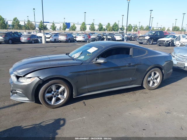Ford Mustang V6 2016 1FA6P8AM6G5303566 Image 15