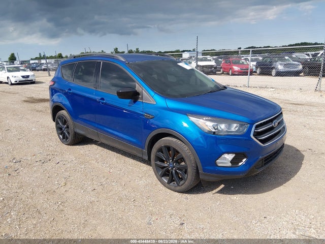 2018 Ford Escape Se მანქანა იყიდება აუქციონზე, vin: 1FMCU9GD1JUB10060, აუქციონის ნომერი: 45448439