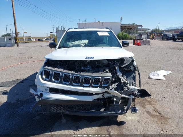 3C4NJDFN4PT528201 Jeep Compass Latitude Lux Fwd