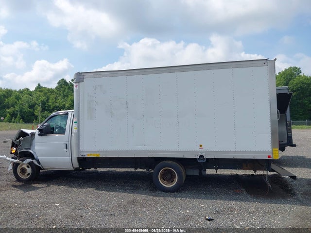 Auction sale of the 2017 Ford E-350 Cutaway, vin: 1FDWE3FS1HDC09477, lot number: 45448465