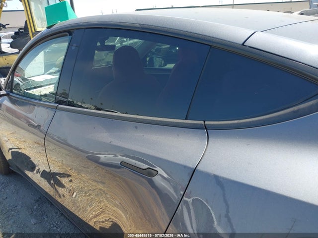 2022 Tesla Model Y Long Range Dual Motor All-wheel Drive მანქანა იყიდება აუქციონზე, vin: 7SAYGDEE9NA020010, აუქციონის ნომერი: 45448515