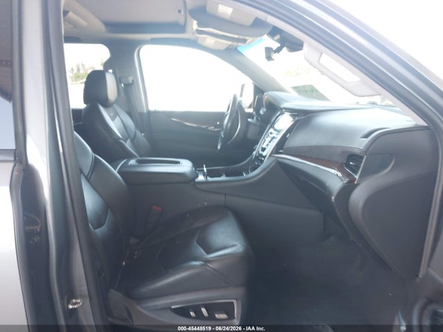 2020 Cadillac Escalade Esv 2wd Luxury მანქანა იყიდება აუქციონზე, vin: 1GYS3HKJ1LR295821, აუქციონის ნომერი: 45448519