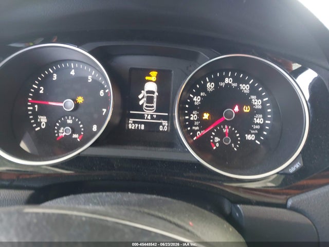 3VWD17AJ3JM247393 Volkswagen Jetta 1.8t Se Sport