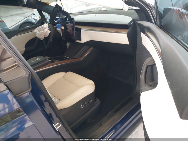 Продажа на аукционе авто 2022 Tesla Model X Dual Motor All-wheel Drive/plaid Tri Motor All-wheel Drive, vin: 7SAXCDE51NF360312, номер лота: 45448558