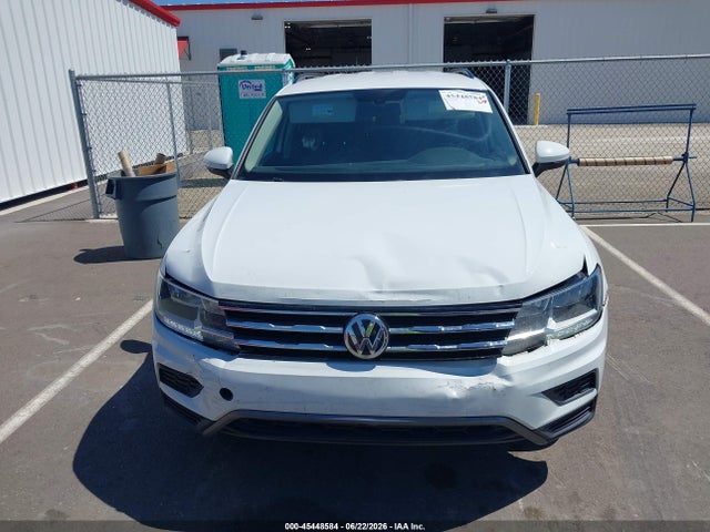 3VV3B7AX9LM035831 Volkswagen Tiguan 2.0t Se/2.0t Se R-line Black/2.0t Sel