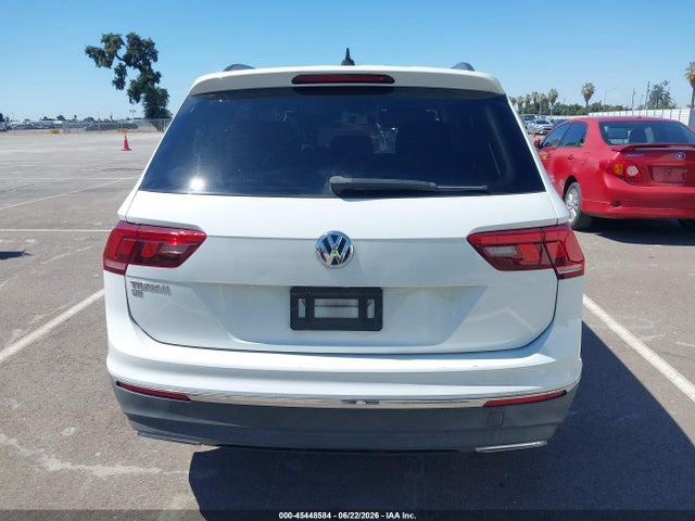 3VV3B7AX9LM035831 Volkswagen Tiguan 2.0t Se/2.0t Se R-line Black/2.0t Sel