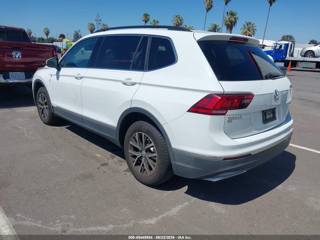 3VV3B7AX9LM035831 Volkswagen Tiguan 2.0t Se/2.0t Se R-line Black/2.0t Sel