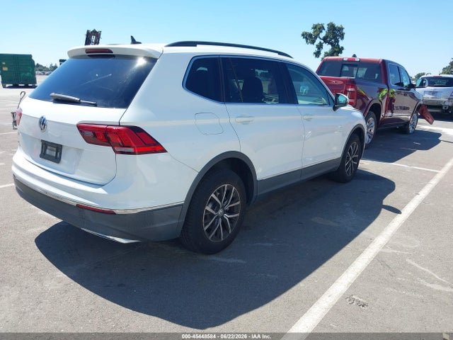 3VV3B7AX9LM035831 Volkswagen Tiguan 2.0t Se/2.0t Se R-line Black/2.0t Sel