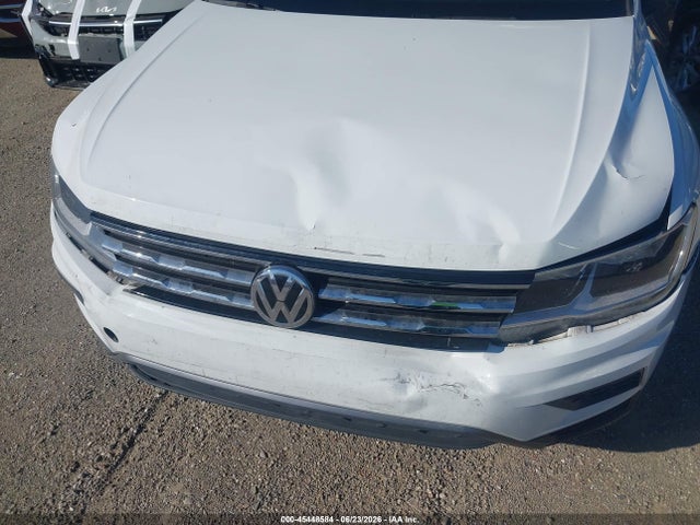 3VV3B7AX9LM035831 Volkswagen Tiguan 2.0t Se/2.0t Se R-line Black/2.0t Sel
