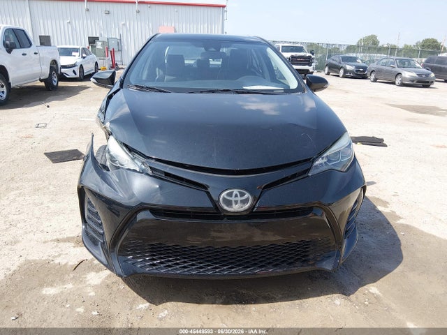 Toyota COROLLA SE 2018 5YFBURHE1JP801335 Image 12