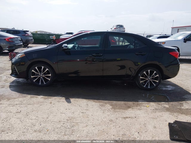 Toyota COROLLA SE 2018 5YFBURHE1JP801335 Image 14