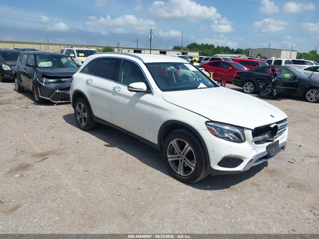 45448597 :رقم المزاد ، WDC0G4JB9JV056326 vin ، 2018 Mercedes-benz Glc 300 مزاد بيع