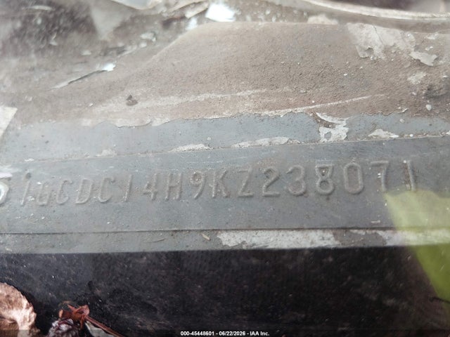 45448601 :رقم المزاد ، 1GCDC14H9KZ238071 vin ، 1989 Chevrolet Gmt-400 C1500 مزاد بيع